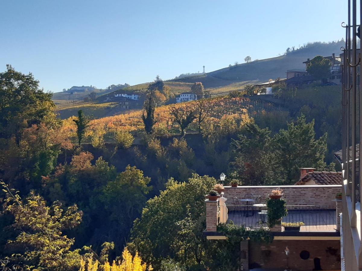 Vila Agriturismo La Terrazza Sul Bosco Barolo Exteriér fotografie