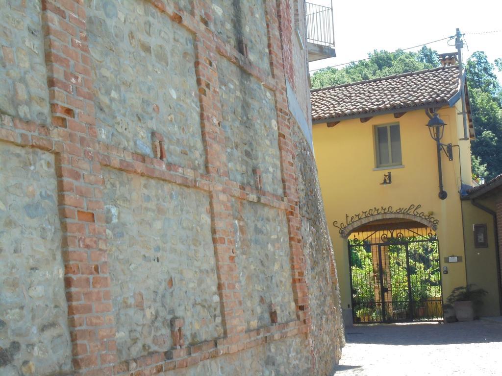 Vila Agriturismo La Terrazza Sul Bosco Barolo Exteriér fotografie