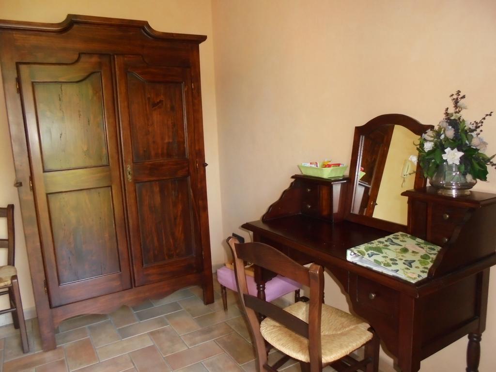 Vila Agriturismo La Terrazza Sul Bosco Barolo Exteriér fotografie