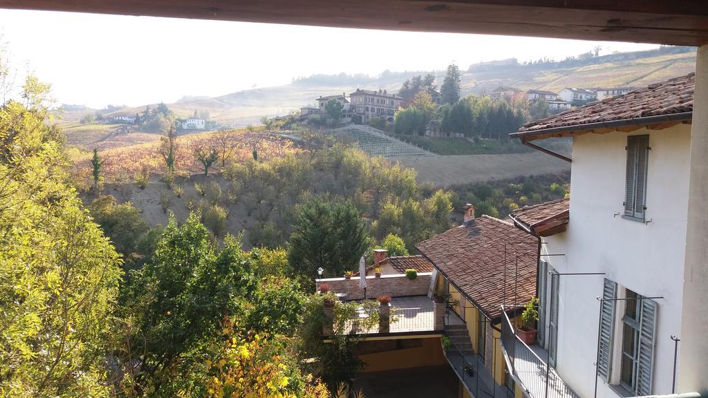 Vila Agriturismo La Terrazza Sul Bosco Barolo Exteriér fotografie